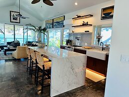 Kona Bay Hale by RedAwning