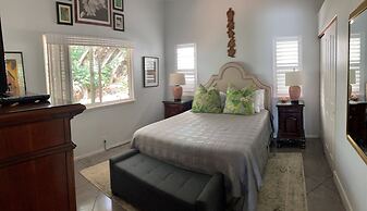 Kona Bay Hale by RedAwning