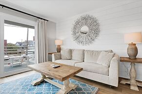 Sandpeddler Inn & Suites