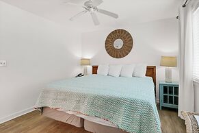 Sandpeddler Inn & Suites