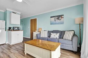 Sandpeddler Inn & Suites