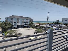 Sandpeddler Inn & Suites