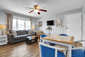 Sandpeddler Inn & Suites