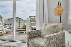 Sandpeddler Inn & Suites