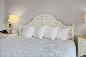 Sandpeddler Inn & Suites