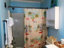 Sandpeddler Inn & Suites