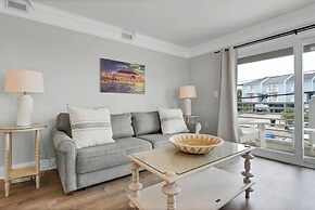 Sandpeddler Inn & Suites