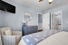 Sandpeddler Inn & Suites