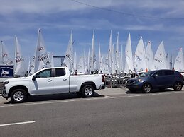 Sandpeddler Inn & Suites