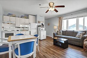 Sandpeddler Inn & Suites