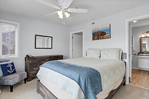 Sandpeddler Inn & Suites