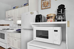 Sandpeddler Inn & Suites