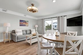 Sandpeddler Inn & Suites