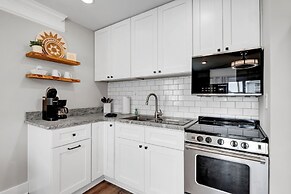 Sandpeddler Inn & Suites