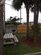 Sandpeddler Inn & Suites