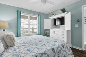 Sandpeddler Inn & Suites