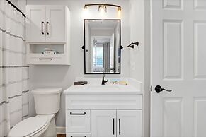 Sandpeddler Inn & Suites