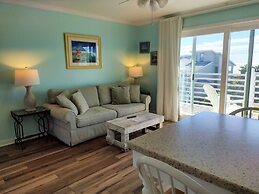 Sandpeddler Inn & Suites