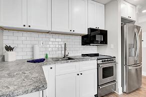 Sandpeddler Inn & Suites