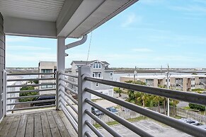 Sandpeddler Inn & Suites