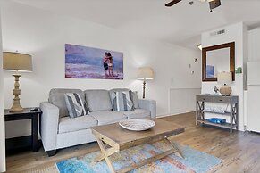 Sandpeddler Inn & Suites