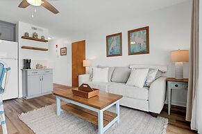 Sandpeddler Inn & Suites