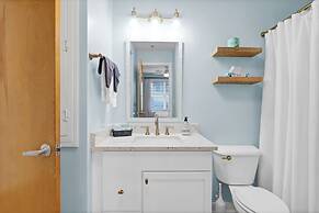 Sandpeddler Inn & Suites