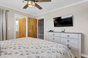 Sandpeddler Inn & Suites