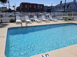 Sandpeddler Inn & Suites