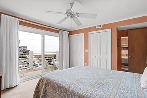 Sandpeddler Inn & Suites