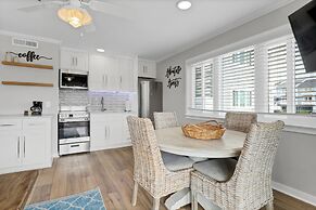 Sandpeddler Inn & Suites