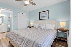 Sandpeddler Inn & Suites