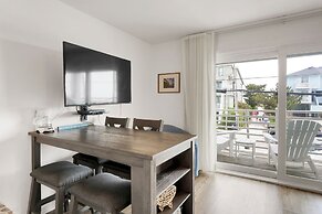 Sandpeddler Inn & Suites