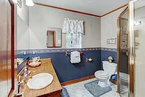 Lake Arrowhead - Dreamin' 3 Bedroom Home by RedAwning