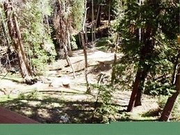 Lake Arrowhead - Dreamin' 3 Bedroom Home by RedAwning