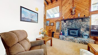 Rainbow S 4 3 Bedroom Condo by RedAwning