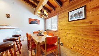 Rainbow S 4 3 Bedroom Condo by RedAwning