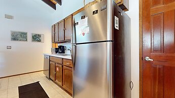 Rainbow S 4 3 Bedroom Condo by RedAwning