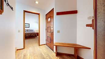 Rainbow S 4 3 Bedroom Condo by RedAwning