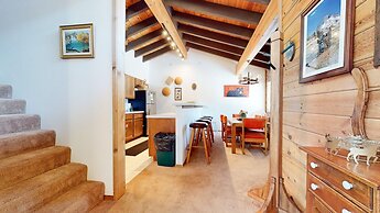 Rainbow S 4 3 Bedroom Condo by RedAwning