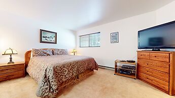 Rainbow S 4 3 Bedroom Condo by RedAwning