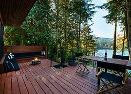 83mf - Lakeside - Hot Tub - Bbq - Dock - Sleeps 4 2 Bedroom Home by Re