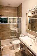 83mf - Lakeside - Hot Tub - Bbq - Dock - Sleeps 4 2 Bedroom Home by Re