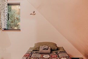 67mf- Hot Tub - Pets Ok - Bbq - Sleeps 5 3 Bedroom Home by RedAwning