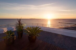 Dazzler by Wyndham Colonia