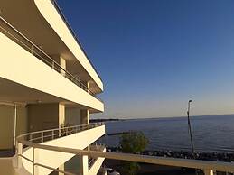 Dazzler by Wyndham Colonia