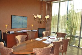 Charles River Executive Suites