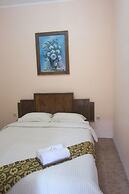 Larasati Guest House