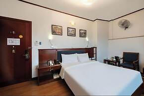 A25 Hotel - 221 Bach Mai