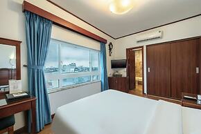 A25 Hotel - 221 Bach Mai